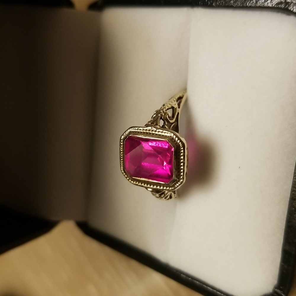 Vintage 1860s Gold 14k Filigree Pink Glass ring
